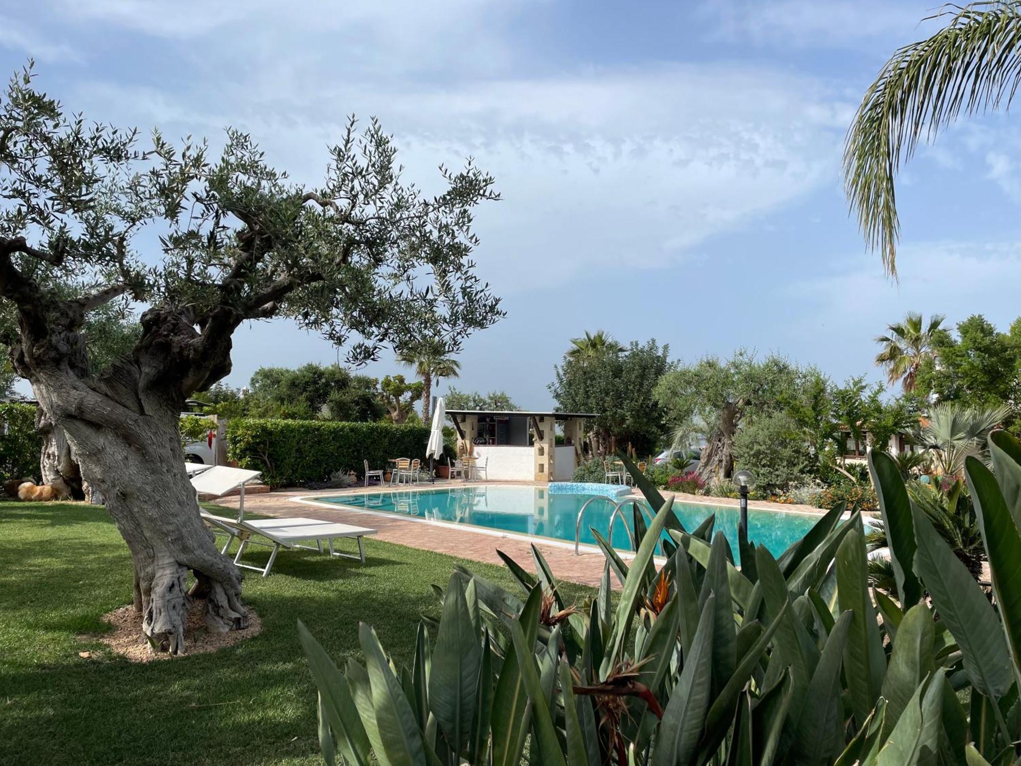 Alla Villa Di Angelo Монополи Экстерьер фото